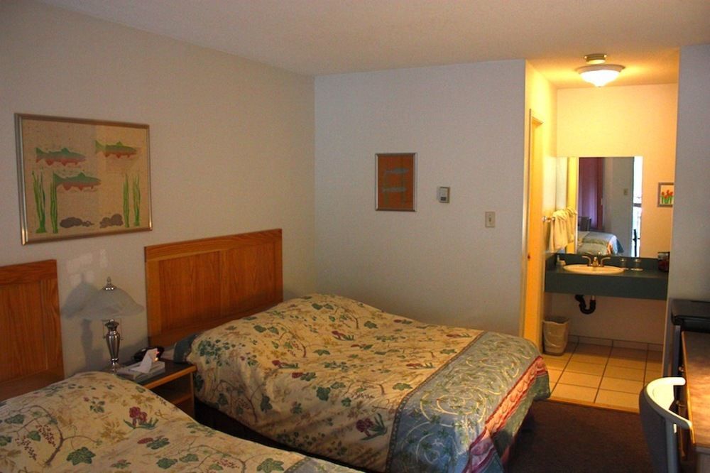 Sunwapta Falls Rocky Mountain Lodge Jasper Ngoại thất bức ảnh